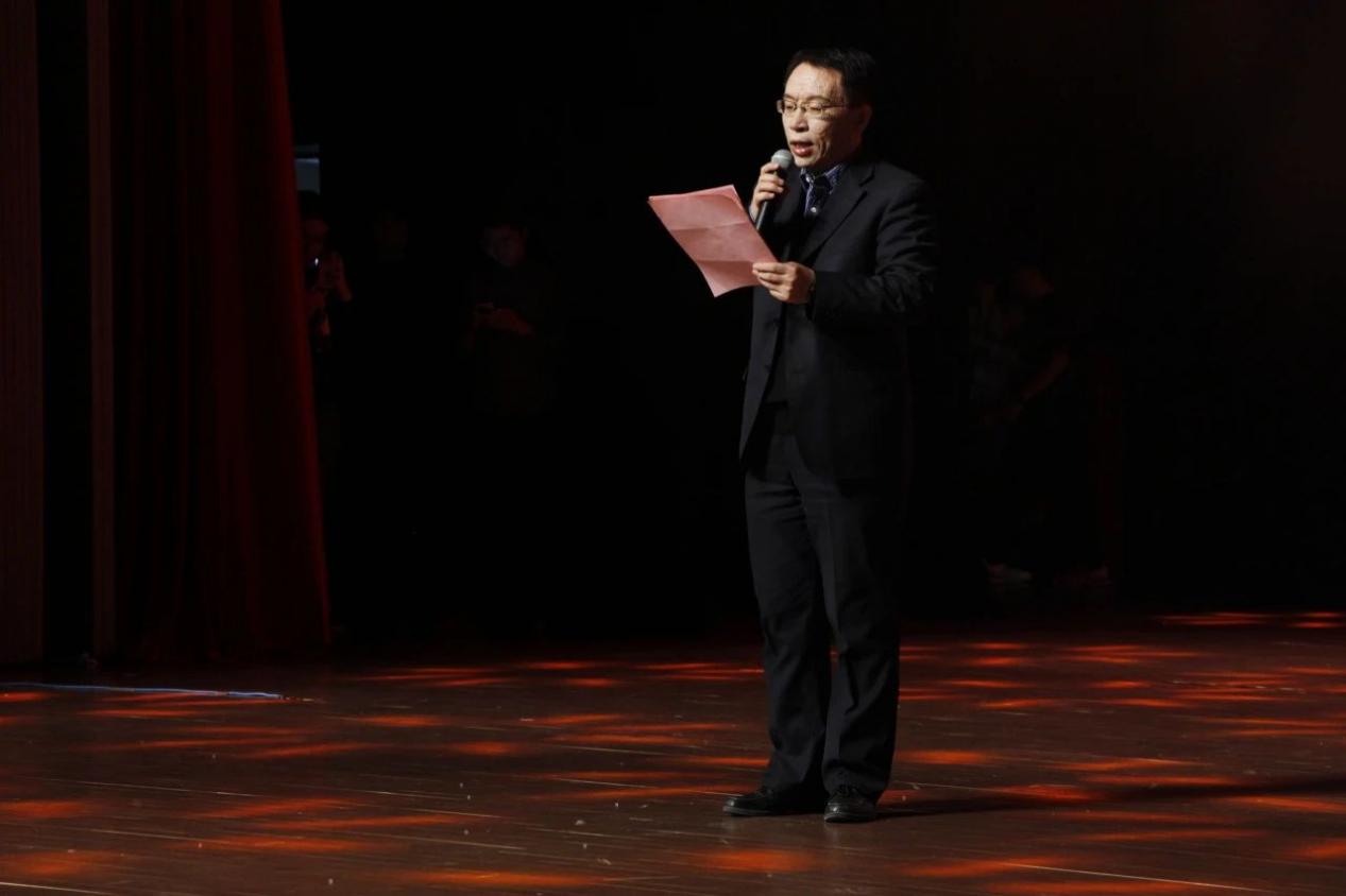 1d170162607d9a39ff7130a8a9e2b1b6